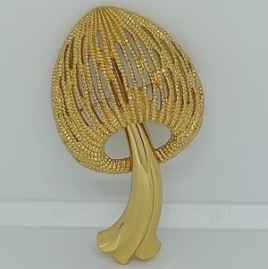 * vintage signed Monet gold tone Mushroom pin brooch
